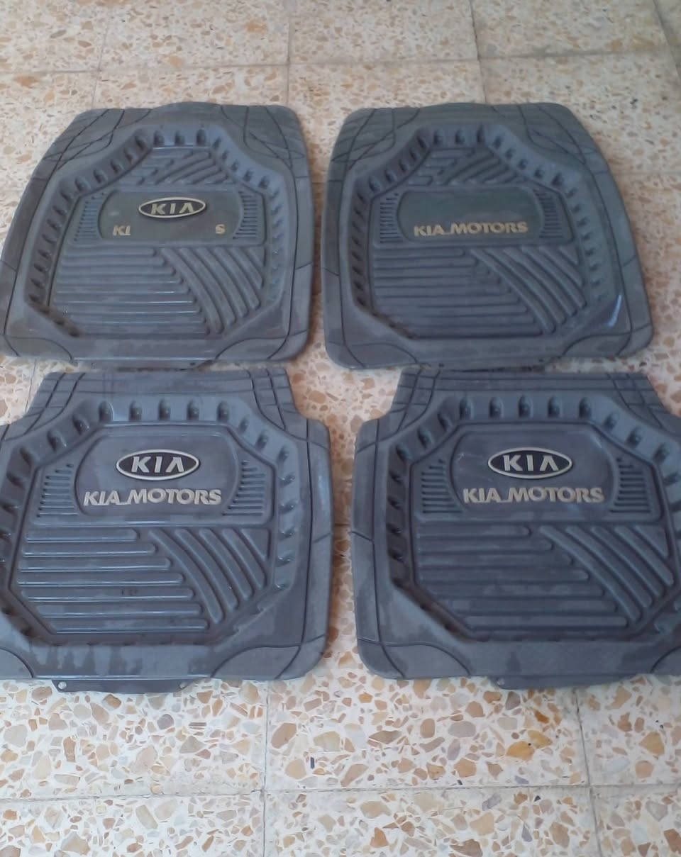 السلام عليكم ارضيات سياره نضيفات جدآ السعر ٢٥ الف


**إذا كنت صاحب هذا الإعلان وتريد حذفه لأي سبب، رجاءا أرسل رسالة إلى الدعم الفني**