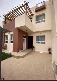 بيت ١٦٠ متر طابقين للرهن مجمع البوابه 07816488200