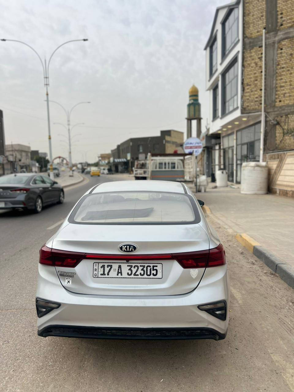 سيراتو ١٩ حره الرقم الجديدمكفوله عدا اربع اصابع بالبنيد صبغ محرك ١٦٠٠ السعر ١٥٥ وبيها مجال العنوان سماوه ***********٠
