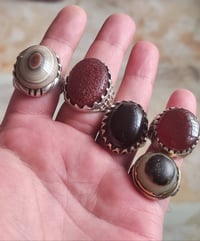 عقيق يماني • احمر • لا توصيل