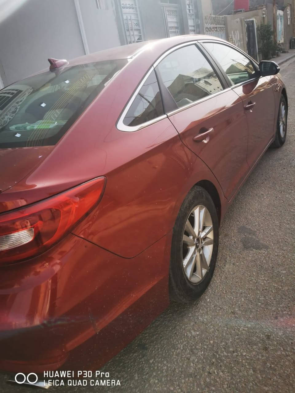 سلام عليكم 
هيونداي سوناتا 2016 لمتد

كير مكينه كفاله 
السياره حادثها بس بارد باب السايق بدون دواخل شرط 

السياره ليبل واحد مكفوله
سياره صافيه وخير من الله 
 
رقم سليمانية 
حجم المكينه 2400مكفول

كروز سرعة
نضام ترحيب عند الاقتراب 
ويل كب بلادي 
تخم تاير جديد + صدر جديد
كامره  خلفيه 
لد دعاميه امامي
لدات خلفيه 
اشاره مري جانبيه
تبريد بيانو
كير اوتو + عادي 
تحكم ستيرن جهتين 
مثبت سرعة 
لايت عدسه بلادي 
لد امامي نهاري
بكلايت خلفي شمعة بلادي 
ثلاث انظمه قياده  Eco + Normal + sport 
شاشه اظهار وتنبيه الاعطال 
مرأة تعتيم
نطام مانع انزلاق Abs+ اضائه الاناره داخليه تحكم   

مكاني النجف 
السعر١١٥  وبيها مجال للطيبين 
الاستفسار ع الرقم ***********
