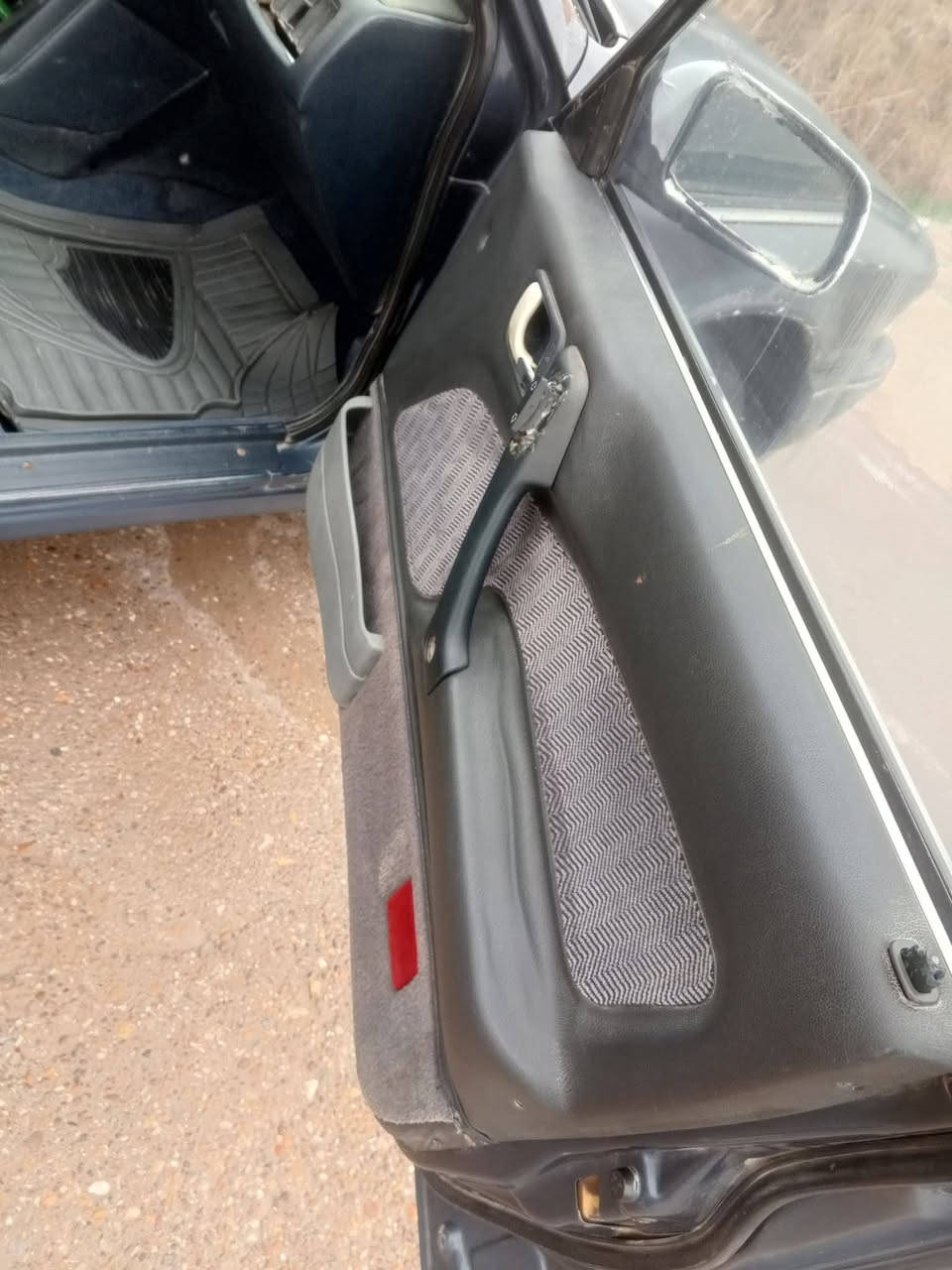 السلام عليكم
سياره مسيبوشي موديل 92 رقم واسط باسمي رقم انكليزي سنويه جديده سياره كله بلاد جاهزه من كلشي تدفئه تبريد طخم تاير اوتو سعر 35 اوبيه مجال والاستفسار أكثر الاتصال على الرقم
***********
