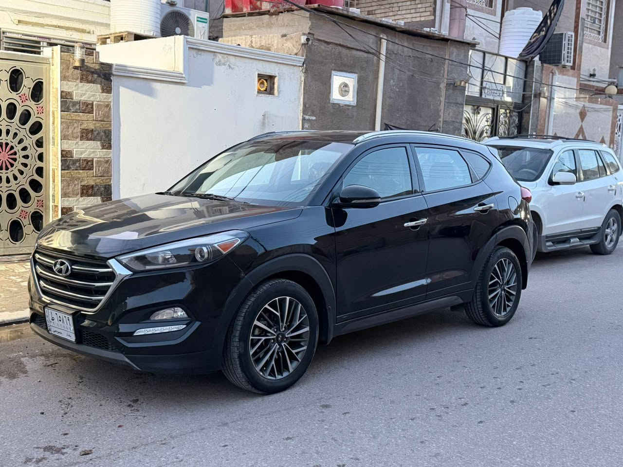 السلام عليكم 
توسان ٢٠١٦ فول مواصفات عده البانوراما 
كير مكينة كقالة 
بيها ٤قطع صبغ ابيع حزام 
مكانها النجف الاشرف 
السعر ١١٨ قفل 
***********
