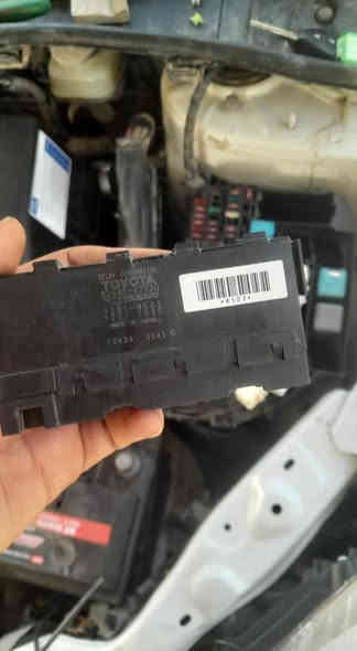 40 الف مع الشد / متوفر شخاطة قاعدة فيوزات كورلا خليجي تفصيخ شرط 
السعر 40 الف مع الشد

***********
