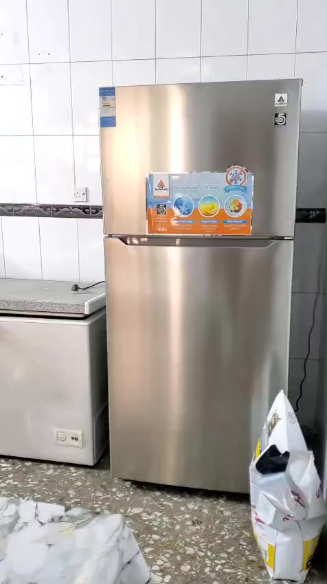 كاونترات مع الثلاجة والمجمدة والبراد والطباخ السعر مليون و٧٥٠ الف
كاونترات بدون الاجهزة السعر ٧٥٠ الف
المكان حي الجامعة


**إذا كنت صاحب هذا الإعلان وتريد حذفه لأي سبب، رجاءا أرسل رسالة إلى الدعم الفني**