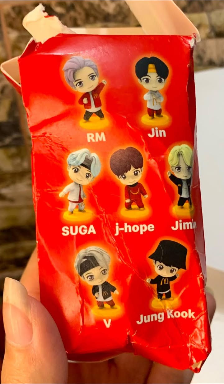 السلام عليكم 
مجسم احد الفرقة الموسيقية BTS
اسمة تاي
اكتبولي سعر بس مو اقل من 7 الاف


**إذا كنت صاحب هذا الإعلان وتريد حذفه لأي سبب، رجاءا أرسل رسالة إلى الدعم الفني**