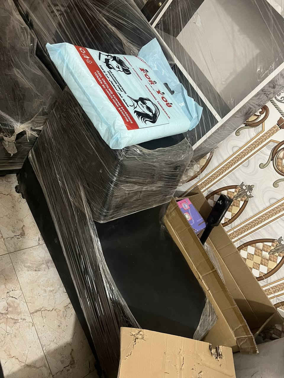 لبيع غراص صالون بعدهن بل جيس ما مستعملات خلاص ***********
