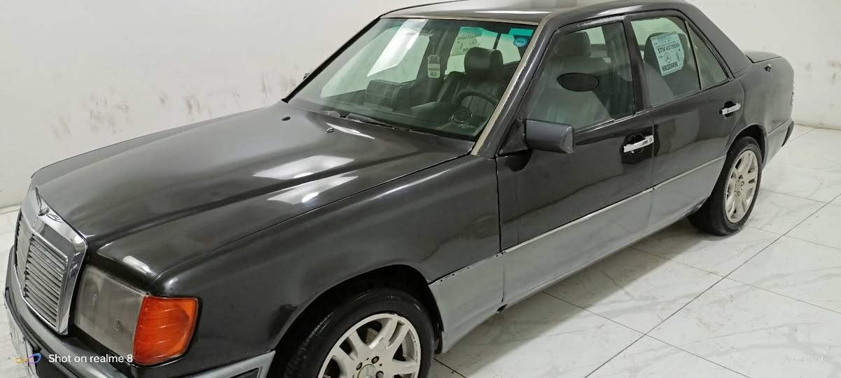 السلام عليكم مارسيدس دب للبيع موديل 1991   محرك بطه 2ونص  لاتنقص ولاتبخر   تخم تاير جديد حداديه جديده تبريد خير من الله كشنات جلد دبل مروحه  شاشه كاميراا
السياره جديده كلشيء بيهه شغال الله شاهد السياره بالحقيقه احله من الصور مال جناي تعال وشوف بعينك 

السعر 48 وبيهه مجاال قليل فقط للشراي
للتواصل 

***********
