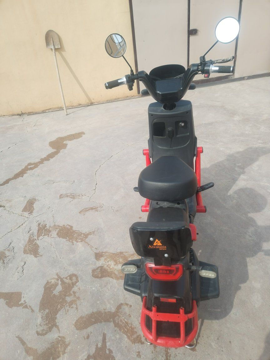 ماطور شحن حجم 14 كلشي بي شغال نضيف كدام العين مستعجل عل بيعتو رايده ب 350 وبي مجال الاستفسار الاتصال ***********
