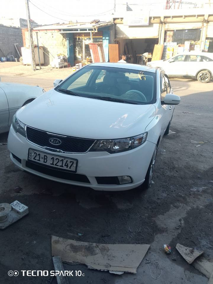 سلام عليكم
كيا سيراتو
موديل 2012
سياره خليجي
4سلندر 2600
6كير
فول موصفات عده البصمه الفتحه 
تخم تايرات جديده تبريد
سنويه جديده باسمي رقم (سليمانيه) 
حادثها بنيد وجاملغ
العنوان البصره 
السعر 115وبيها مجال 
الاستفسار:
*********** البصرة, العراق
