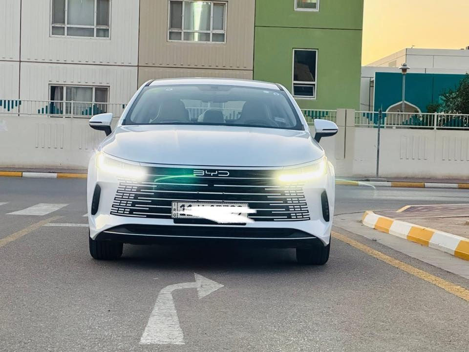 دستروير ٢٥ ماشيه قليل..

مكانها بغداد بسمايه ..معروفه مواصفاتها اكيد 

السعر ١٨ و٤٥٠ …. مرقمه وكامله ..

للعلم بمعرض محمد شمس بدون رقمً ١٨ و٧٠٠

مكفوله كفاله عامه …من الشخط..

***********…

كل أغراضها كامله …
