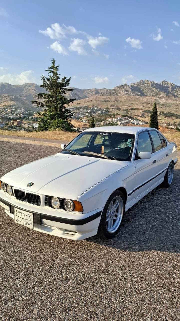 سلام عليكم 
لبيع525iA
سعر48$بيها مجال 🔥
عليها غرامات 800$__٨ورقه بعد معامله تنزل 
موديل91
محرك مسكر
كير اوتوماتيك 
ويلكبM18تايرات جديد
دعامياتM
طخم حداديه جديد
كهربائي كل شغال
كشنات جلد
كير و محرك شرط
تحويل_وكاله شرط
مكان_عقرة_قريب موصل اربيل📍
***********
***********
وأتساب موجود اكر, نينوى
