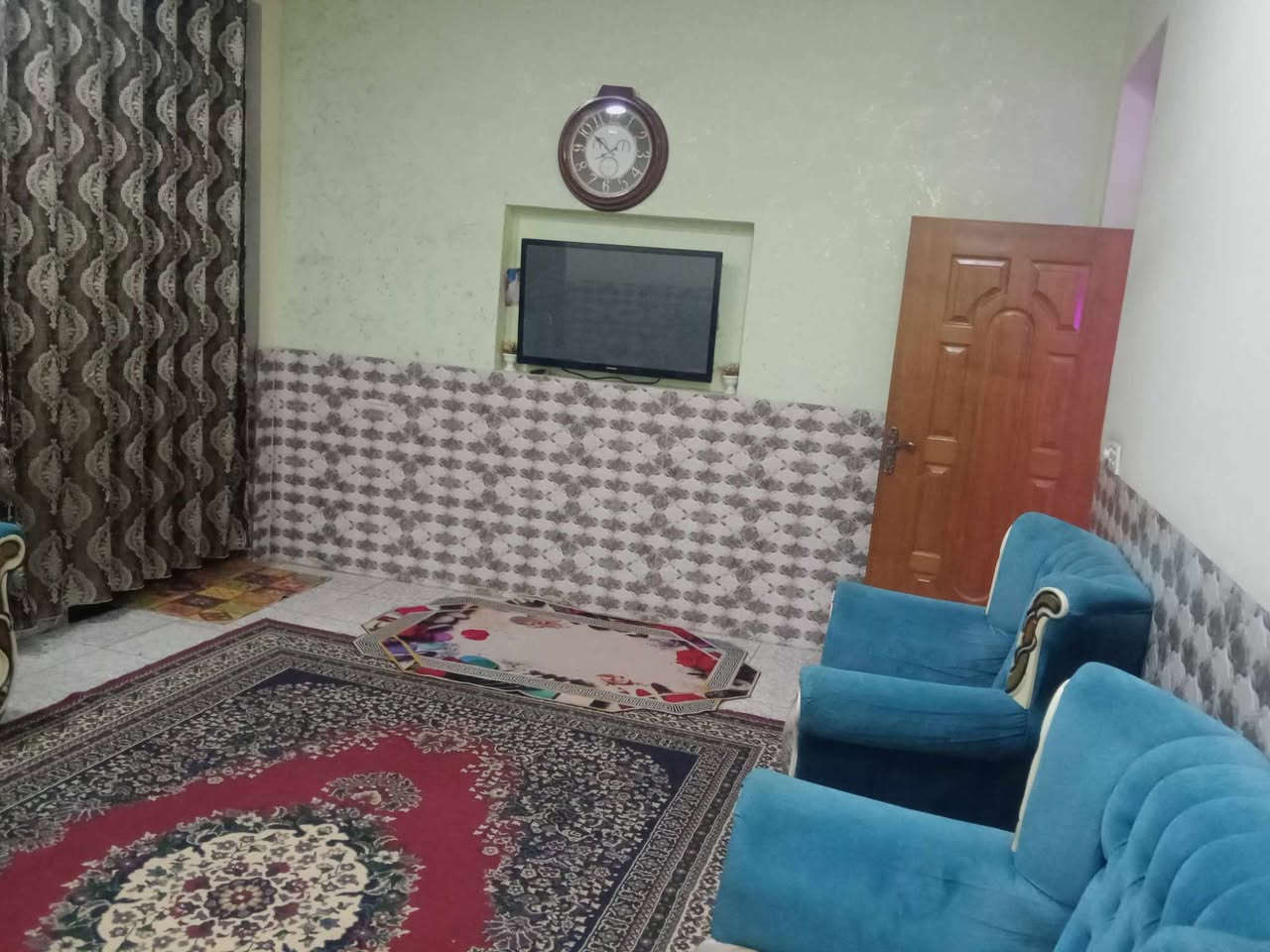 بيت 200 متر بالامين منطقه سكينه ***********
