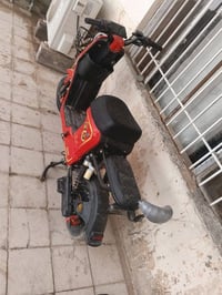 للبيع دراجه شحن مستخدمه قليل اليريد التواصل عبر الهاتف  07809813980