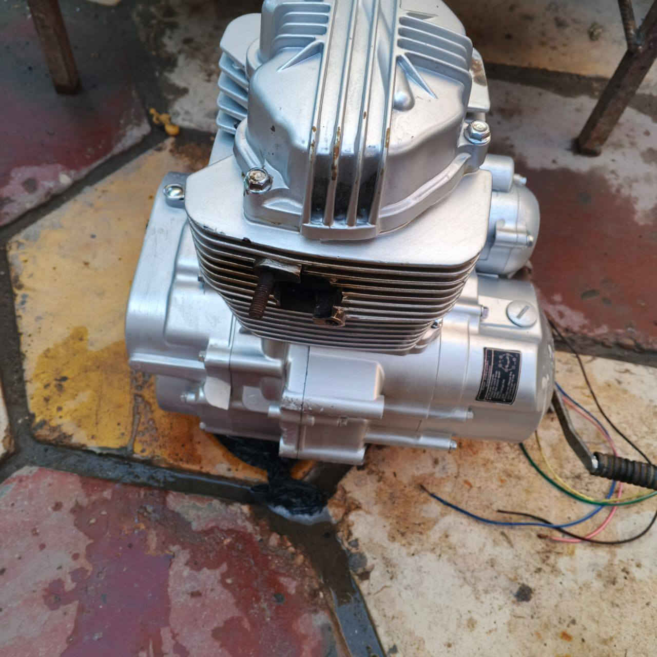 السلام عليكم محرك للبيع مامفتوح بيه برغي شرط الشغل چان متروك السعر150


**إذا كنت صاحب هذا الإعلان وتريد حذفه لأي سبب، رجاءا أرسل رسالة إلى الدعم الفني**