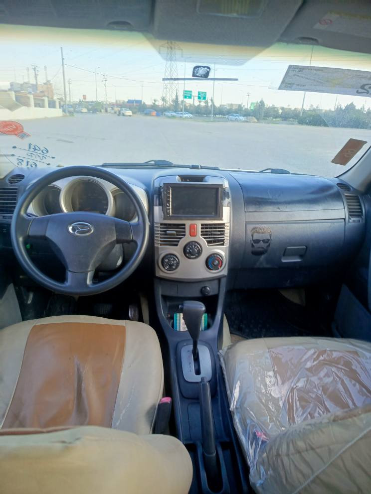 دایهاسۆ  یابانی ئەسلی مۆدیل 2008 گێڕ تۆماتیک سحری 56مەجال ژمارەی موبایل ۰۷٥۱۲٦٤۰٥٦٤ بەناوی خۆمە گێڕ و مەکینە بەشەرت چوار تایەی تازەیە ویل کەپە ئاوێنە کارەبایە چوار جام کارەبایە سەیارەکە زۆر جوانە بێ مەسرەفە بەناو کردن غەرامە بەشەرتە شوین هەولێر أربيل, العراق
