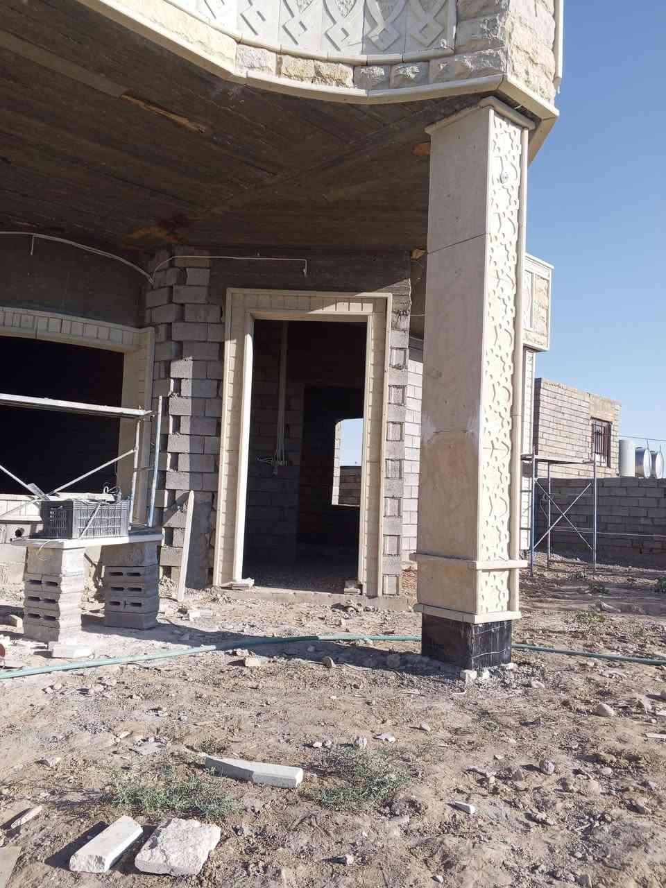 يوجد كادر حجر حلان واجهات وكوبنات جلي ودرز سعار مناسبه بدارت مقداد ***********        ***********
