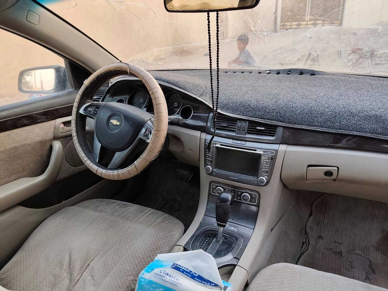 للبيع كابرس أصفر تكسي مديل 2009 محرك وكير vvt3000 كير اتوماتيك مكينه وكير حلوات رقم بصره الماني أجره بأسم راعيه شرط التحويل غرامات ما عليه السعر 28 ورقه وبيه مجال مكانه البصره الشعيبه الشراي يتصل *********** .
