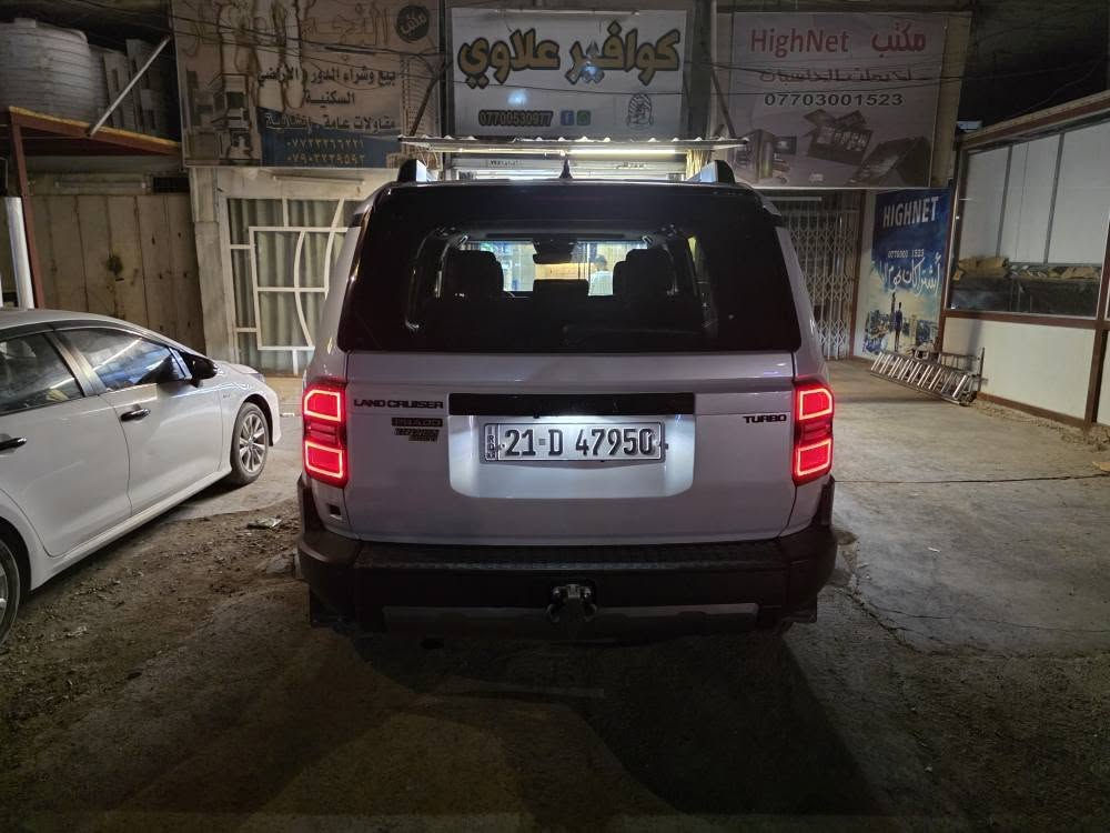 السلام عليكم
للبيع او مرواس
 تويوتا برادو فيرست ادشن فئة الR3
 موديل2024
 فول مواصفات الفيرست ادشن اعلى من الR3 العادية
 مكفولة كفالة عامة وجديدة جدا بدون اي ملاحظات 
ماشية 21 الف كيلو
 رقم سليمانية الجديد وبأسمي تحويل مباشر 
السعر 485 قفل بدون اي عملة
 للاستفسار
*********** بغداد, العراق
