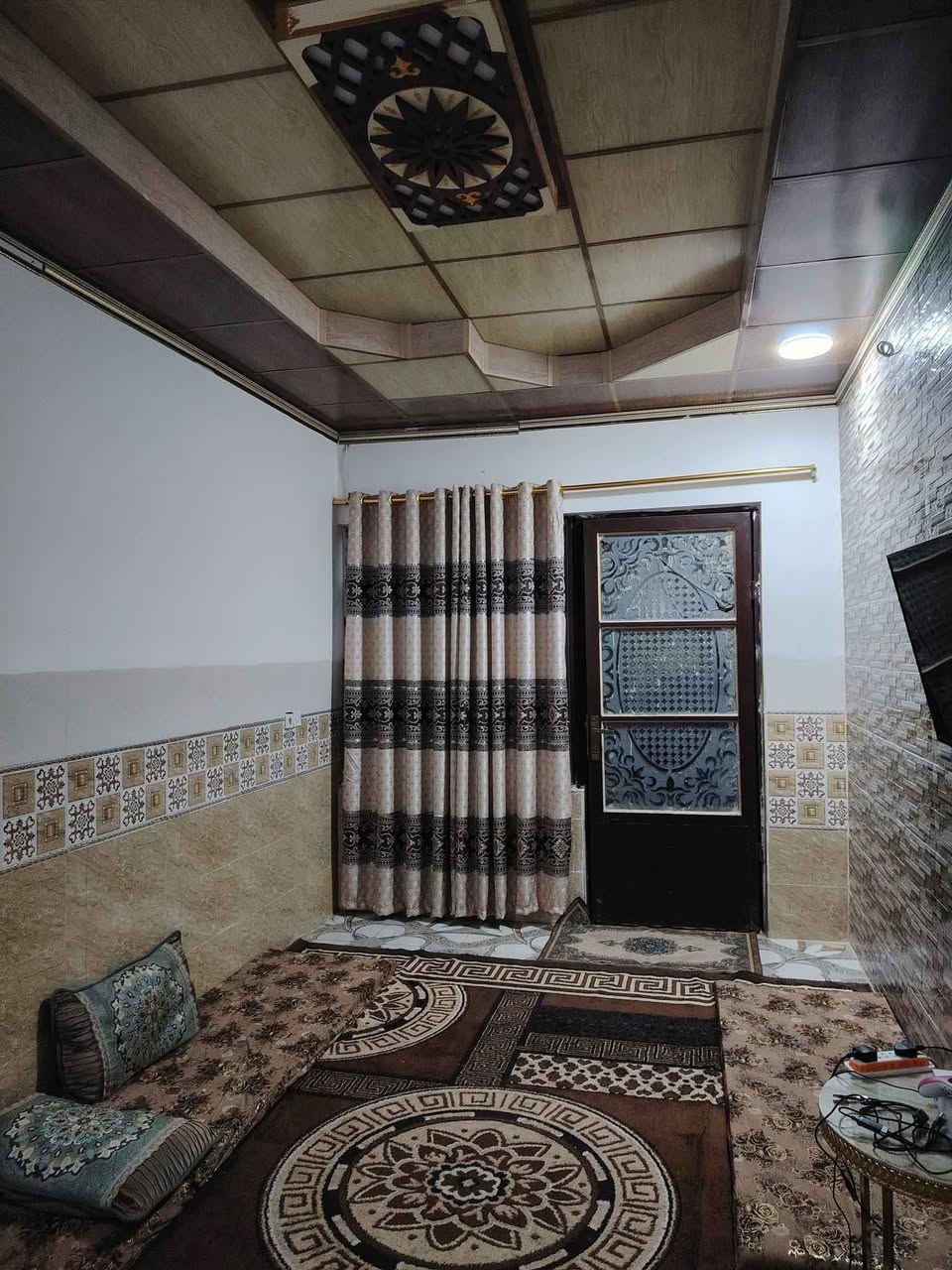 دار طابقين للبيع معزول الاول عن الثاني
📍مساحه 125 متر واجهه 5 وعمق 25 

📍موصل حي الانتصار بين شارع 60 وشارع 30 خلف المستوصف 

🗒️سند طابوالزهور شرط التحويل👉 

📍 يتكون الطابق الاول من غرفتين نوم 💤 وهول وستقبال ومطبخ وصحيات 

📍والطابق الثاني يتكون من غرفة نوم 💤 وهول وستقبال ومطبخ وصحيات 

💵💵السعر 73 وبي مجال 

للاستفسار الاتصال ع الارقام التاليه 

*********** وتساب

***********
