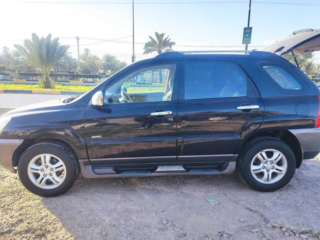 سلام عليكم
سبورتج موديل 2008 خليجي
محرك 6/ 2700
فتحه سقف
مثبت سرعه
بصمة تشغيل 
تشغيل عن بعد
السياره بسمي رقم اربيل شرط تحويل
بيها صبغ قليل بلصندوق
الباقي مكفوله
السعر 115 وبيها مجال 
***********
