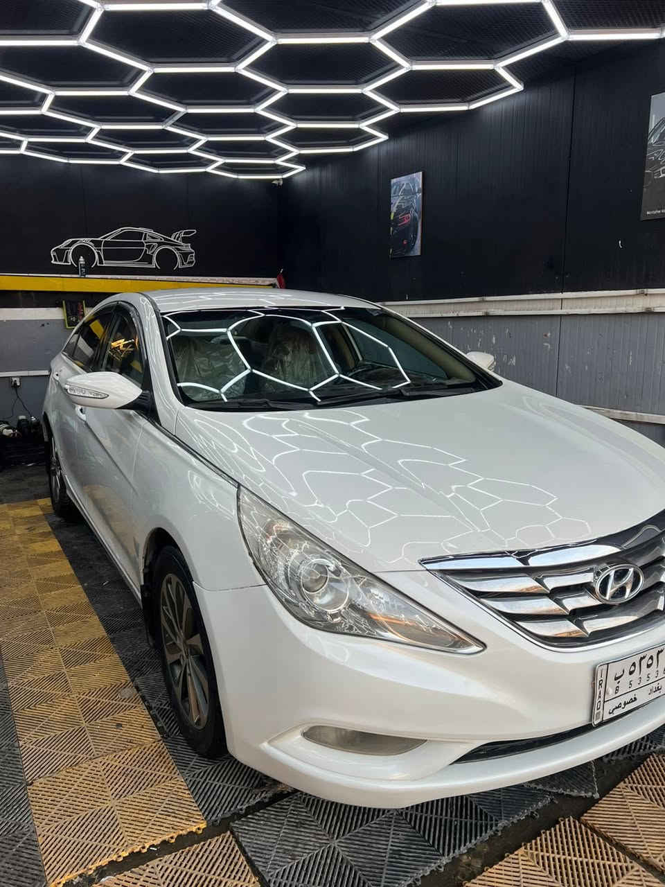 سوناتا ٢٠١١ خليجي محرك ٢٤٠٠ 

السعر ٩٦ وبيها مجال بسيط جداً

مكانها بغداد 

ماشيه ٢٢٩ قابلة للزيادة 

عليهه ادامه كامله 

نانو سيراميك و حمام

الصدر ممتاز 

دبلات خلفي امامي جديد

الغرفه داخليه جديده 

موصفاته
 
تحكمات ستيرن

حساسات خلفيه  

تبريد قطعتين 

كاميرا خلفية 

نظام ايكو  

مري شفط

سياره حلوه وميحتاج تصرف عليه شي 

كامله من كلشي 

محرك وكير مكفوله

  تراي السياره كلش حلو 

رقم بغداد تحول ثاني يوم

السيارة بدون حادث فقط طخات ومصبوغة حزام للجماليه

0770 627 5408 
رقم صاحب السيارة
