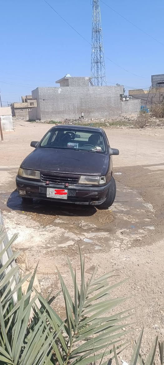 للبيع اوبل فكترة موديل 91  والمحرك بيه تبخير كير عادي والسيارة يرادلها ترتيب السعر 27$
 ***********   ***********
