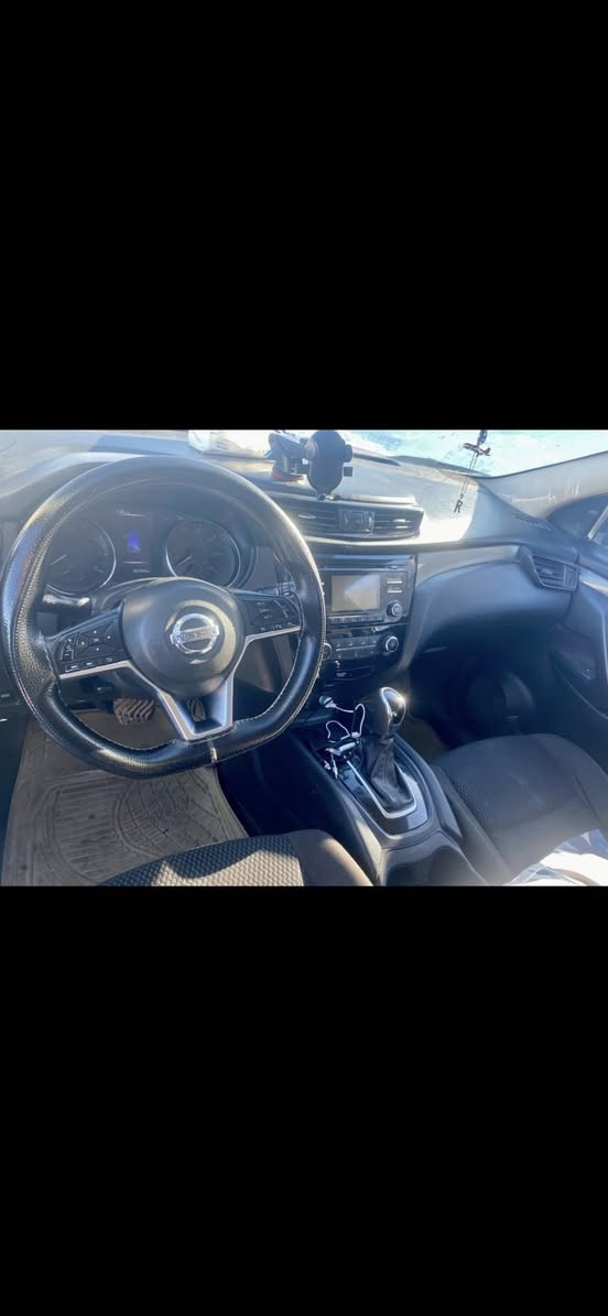 السلام عليكم ورحمه الله وبركاته
من رخصة الأدمن المحترم 

للبيع سيارة نيسان روج سبورت 

موديل 2018

كير و محرك بشرط 

أربعة سلندر 2000 المرغوب

بأسمي 

من فئة ال (S)

مواصفات السياره 

1. تبريد قطعتين 

2. شاشة و كامرة 

3. حساسات خلفية 

4. نقط عمياء 

5. وضعيات قيادة. SPORT, NORMAI AND ECO

6. ليد نهاري 

7. مثبت سرعه 

8.نضام  دراكشن 

9. تحكمات ستيرن 

10. سبع 7 نمرات

11. وارد امريكي

12. مكاني اربيل 

للتواصل و الاستفسار أكثر على هذا الرقم 
وتس اب ***********
او التواصل على الخاص
