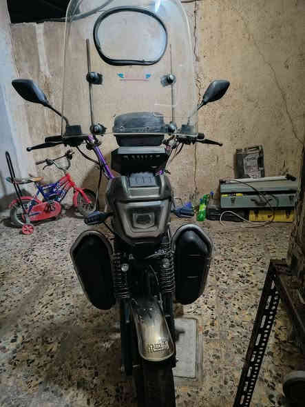 السلام عليكم دراجه شحن للبيع هارلي جبلي موديل 25 دراجه جديده البكان بغداد بياع الشرطه الخامسه رقم ***********
