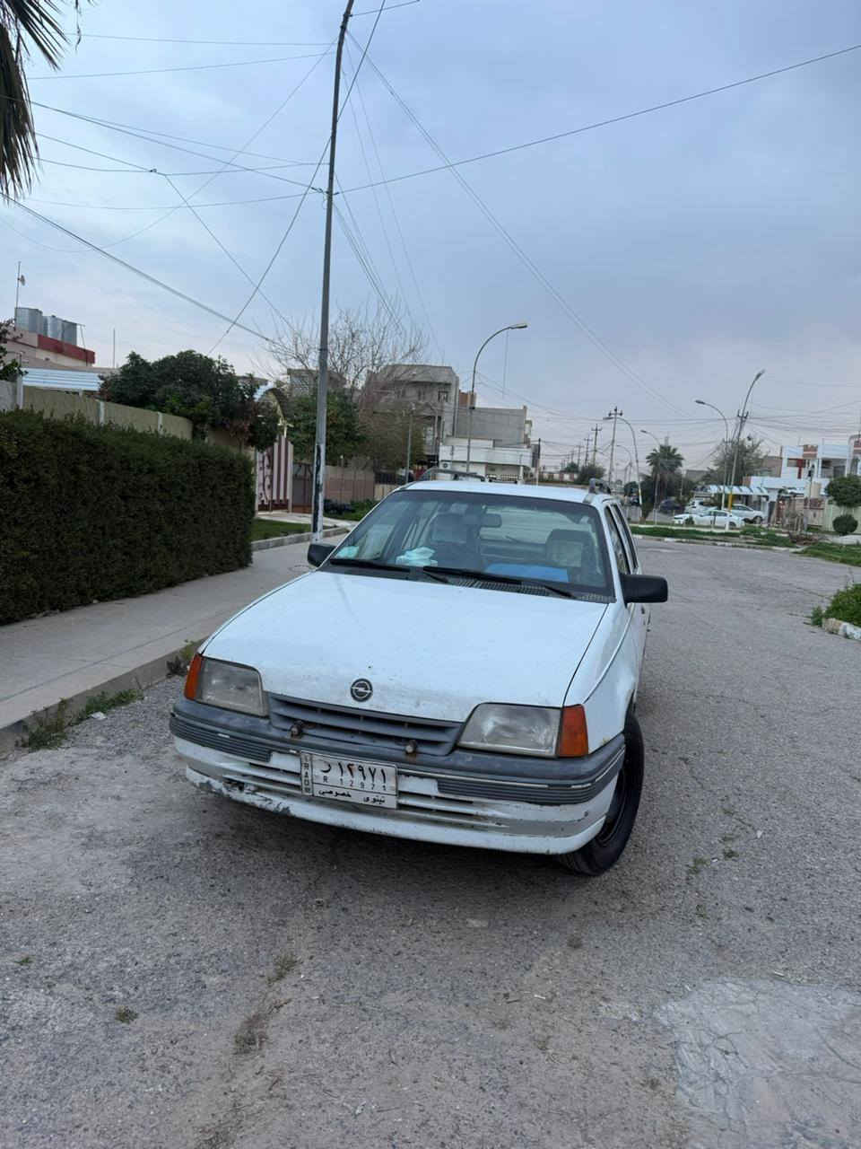 اللهم صلي على محمد وال محمد
كاديت ستيشن 
وايرمنيه 
كهربائات 
كير 
طخم 
كلهن شرط 
محرك اثر صرف متنقص دهن 
باتري جدييد
4تايرات جدد
طخم قبل شهرين 
سنويه 2028
سياره كاملة مكمله تشغل وتطلع 
ممتعوبه ترايها مكه دمشق اسطنبول بصره 
للاستفسار اكثر 
***********
بي واتساب
مكاني ايسر دوميز
