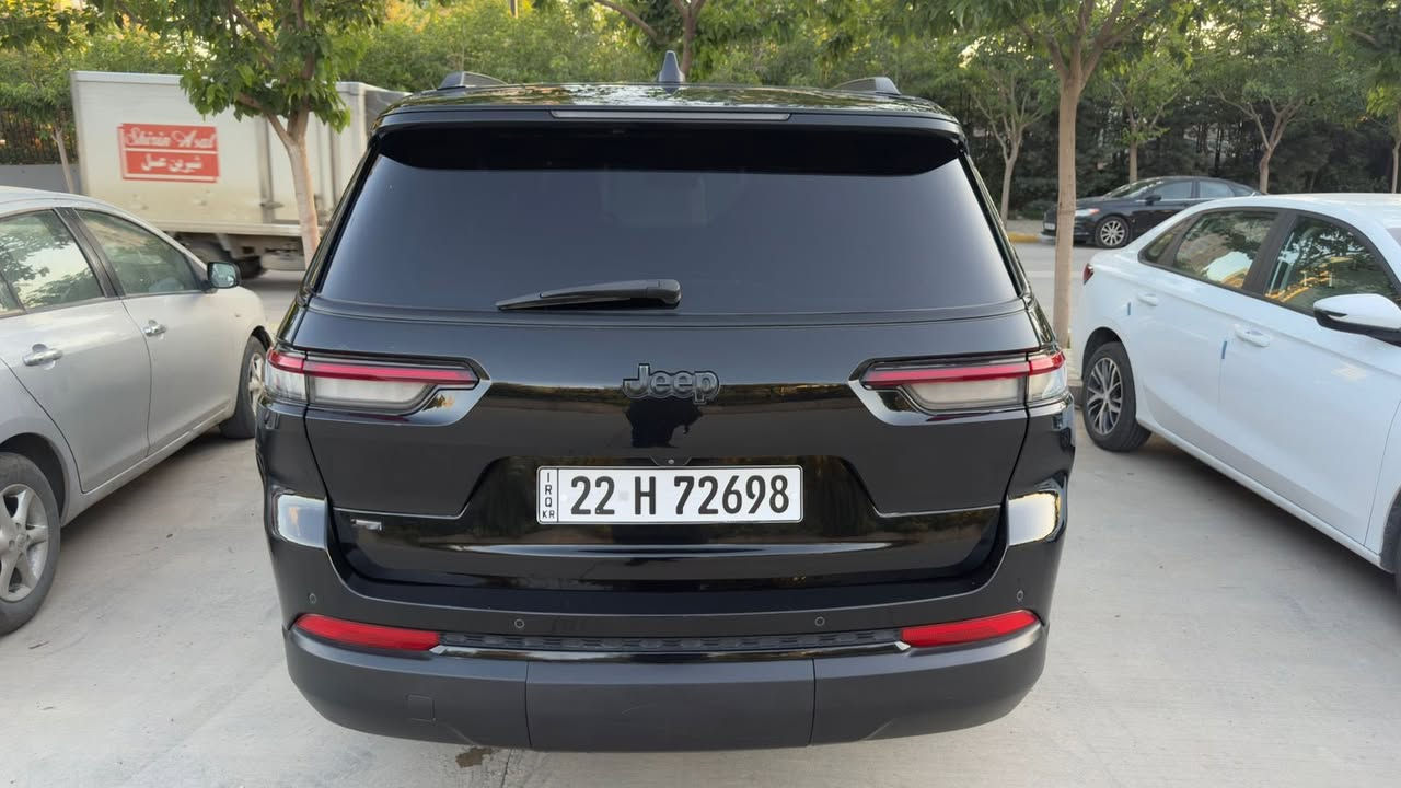السلام عليكم جيب كراند شيروكي 2021  ٧ راكب و كشنات VIP
وارد امريكي 

المسافة المقطوعة : 91  الف كم  
  حجم المكينه : 3.6    V6
  # وياها كتاب تضليل
#حزام صبغ  بدون اي دواخل بكل اطراف السيارة، بجم امامي و خلفي بدون حادث.
#ايبرباك بس البرده طاگ.
#محور غاز سيستم تركي درجة أولى داخل تركيا  مكلف ١٥٠٠$ و حجم التنكي ١٠٠ لتر.
بشرط المحرك و الگير.

#مواصفاتها
1.شاشه
2.بصمه
3.كشنات جلد
4.كشنات كهرباء
5.ويل كب
6.رادار امامي
7.لايتات زنون 
8.هيتر بالاستيرن 
9.بكلايت لد
10.حساسات خلفيه 
11.تشغيل عن بعد
12.اشاير بالمري 
13.بصمة ابواب
14.هندبريك بصمه
15.رادارات 360
16.كامرا خلفيه
17.هيترات بالكشنات
18.قطعتين تبريد
19.سبعه راكب  
رقم الشاصي: 1C4RJJAG0M8207601
#السعر : ٢٣٠ وبيها مجال بسيط 
مكان السيارة: سليمانية

 موجد على الواتساب ***********
