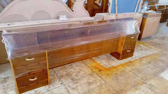 السلام عليكم ورحمه الله وبركاته..
غرفه صاج عراقي .. نظافه فوللللل 💯.. 6ابواب ملحق 📤.
بسعر 600الف.. 💯 
للاستفسار *********** أو مرسله خاص..
العنوان بعقوبة كاطون رازي شارع السادين مقابيل مدرسة سلوان وبجوار جامع مالك بن أنس
