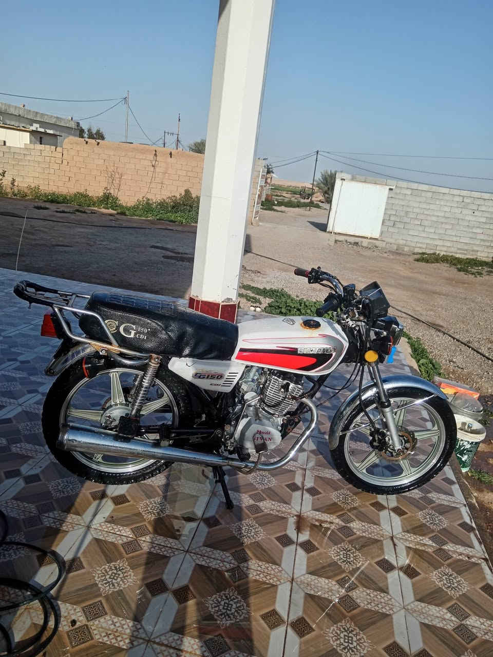 السلام عليكم موطور لبيع سيفان خمسه كير محرك ما مفتوح ابد تايرات شادهن جدد بي 4 اوراق موطور جاهز مالت جناي صلنصه جعره سلف هندر كلهة شغال كهربايات نشرات اشاير كله شغال السعر 400 مكان ديالى امام ويس رقم الهاتف، ***********
