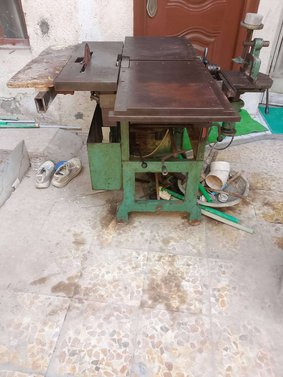 مكينه نجاره شغاله السعر900الف وبيها مجال
العنوان البصره ابو الخصيب العوجه الرقم ***********
