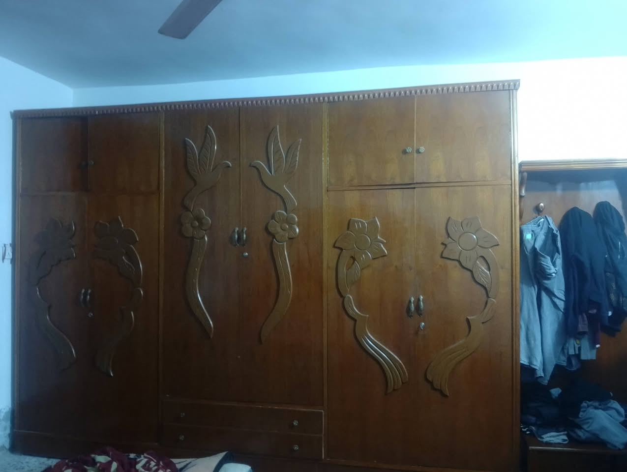 سلام عليكم عندي غرفه وتخم كولش نضيف وياه كوشات ومفرش تخم ومفرش ارضي مثل مشوفيون بصور التخم  والغرفه وياه فراش الجربايه


**إذا كنت صاحب هذا الإعلان وتريد حذفه لأي سبب، رجاءا أرسل رسالة إلى الدعم الفني**