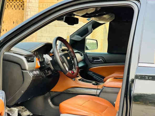 اسلام عليكم تاهو للبيع موديل 16 ماشيه 150 صبغ حزام معجون الجاملغ الخلفي السيارة  PPF اضافه انارة داخليه روز رايز السعر 255 مكاني بغداد تحويل ثاني يوم ***********
