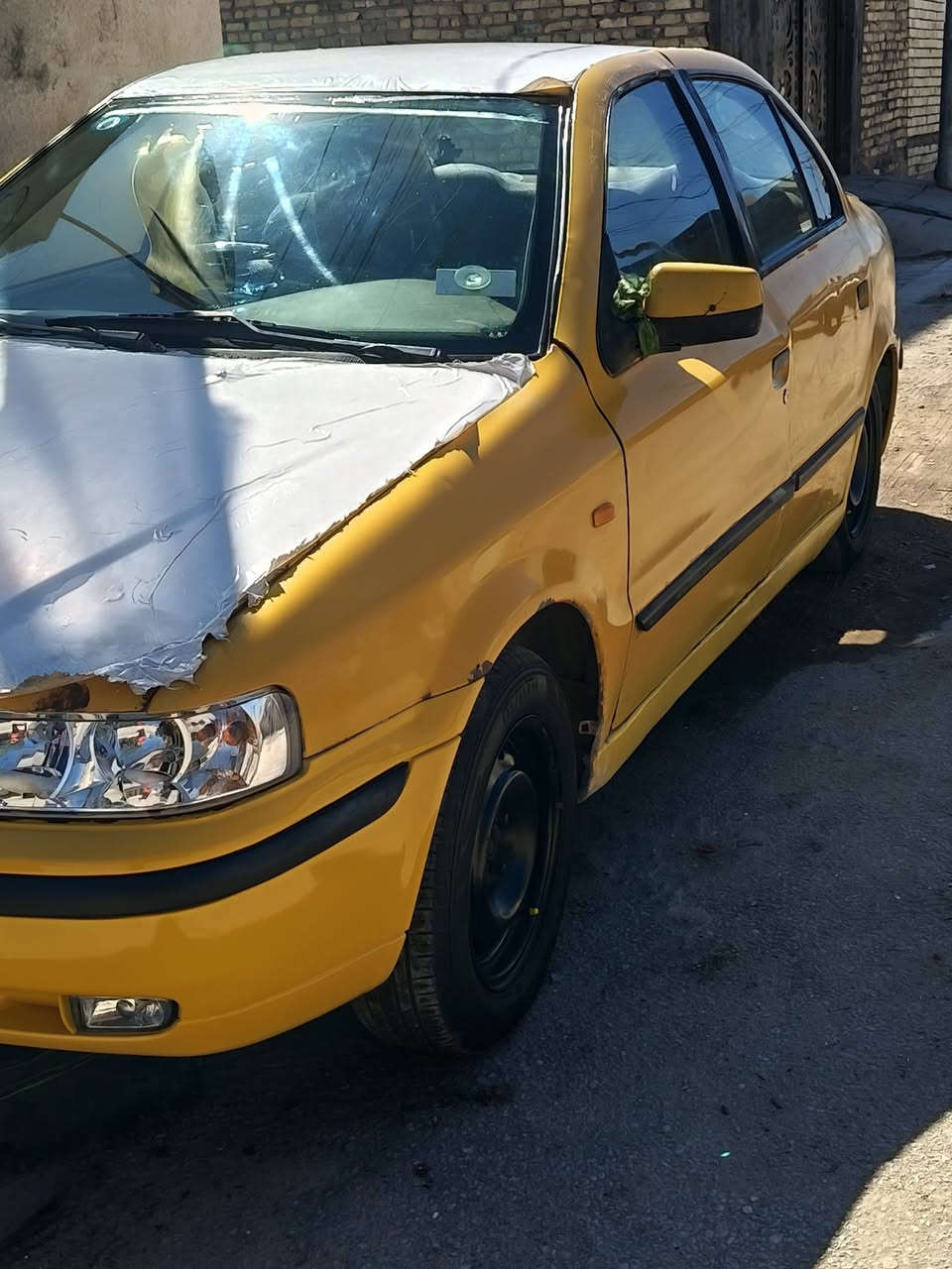 سمند للبيع 2010 مكينه جديده كشنات جديد سنويه لل 28 مكاني كربلاء السعر ب 22 وبيها تريد تحويل تريد وكاله الاتصال على الرقم ***********
