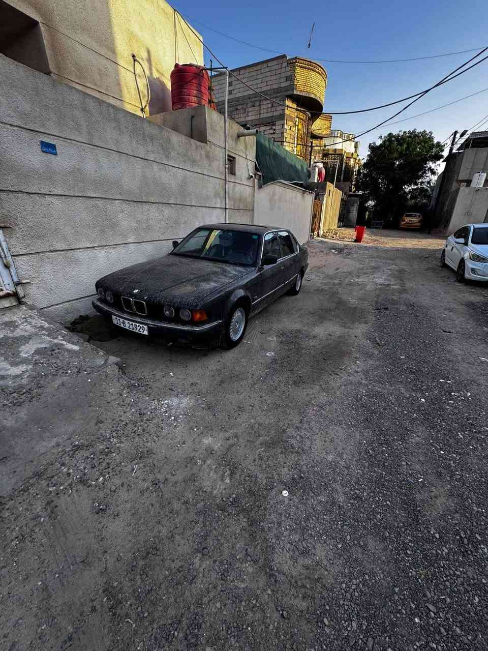 السلام عليكم جميعاً BMW حجم 735 مديل 91 كير مكينه حدادة خير من الله السيارة مال جناي متعوب عليه مابيهه اي نقص الكشر شوف العين رقم نگليزي جديد  السعر 45 الموشراي لا يدخل رحمه الوالديكم رقم صاحب السيارة *********** واتساب فقط 👍👋
