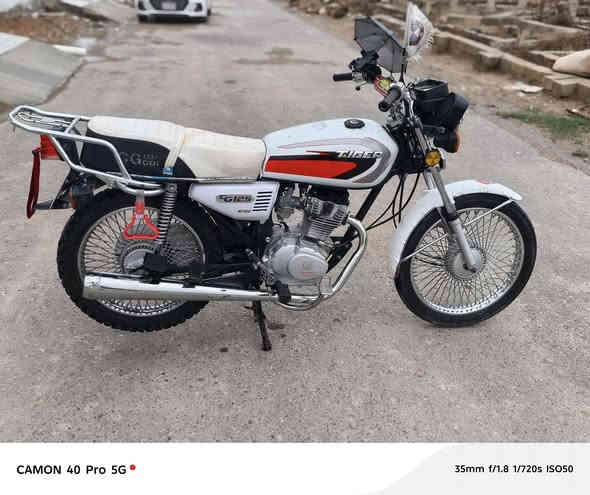 سلام عليكم 
دراجه تايكر للبيع كلها نضيفه شوفت عينك كهربائيات كلها تشتغل تايرات جدد محرك جديد مفتوح مره وحده وشرط لاصوت ولا تبخير معدل ونشاط .... 475 وبي مجال للشراي
 
للاستفسار: 
***********
العنوان : تكريت
