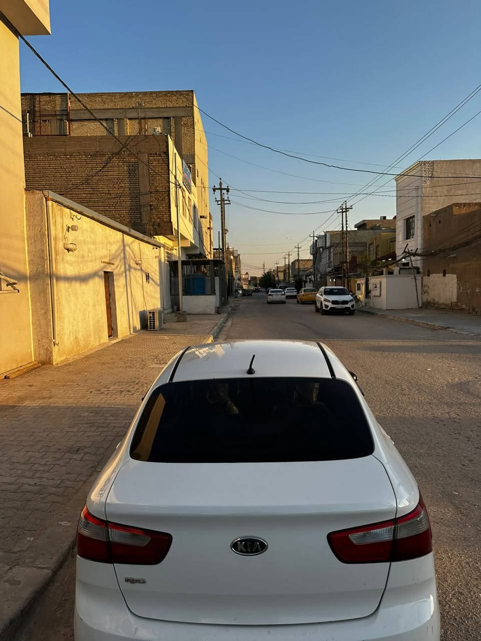 كيا ريو 2012
كفاله من الصبغ والتبديل 
محرك 1600
وارد خليجي 
رقم اربيل
فول تحكم ستيرن
عدادات شاشه
بك لايت لد
اشاير مري
السعر 83 وبيها مجال بسيط 
للاستفسار 
***********
