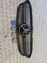 اكسسوارات سيارات • كامله • مع العلامات