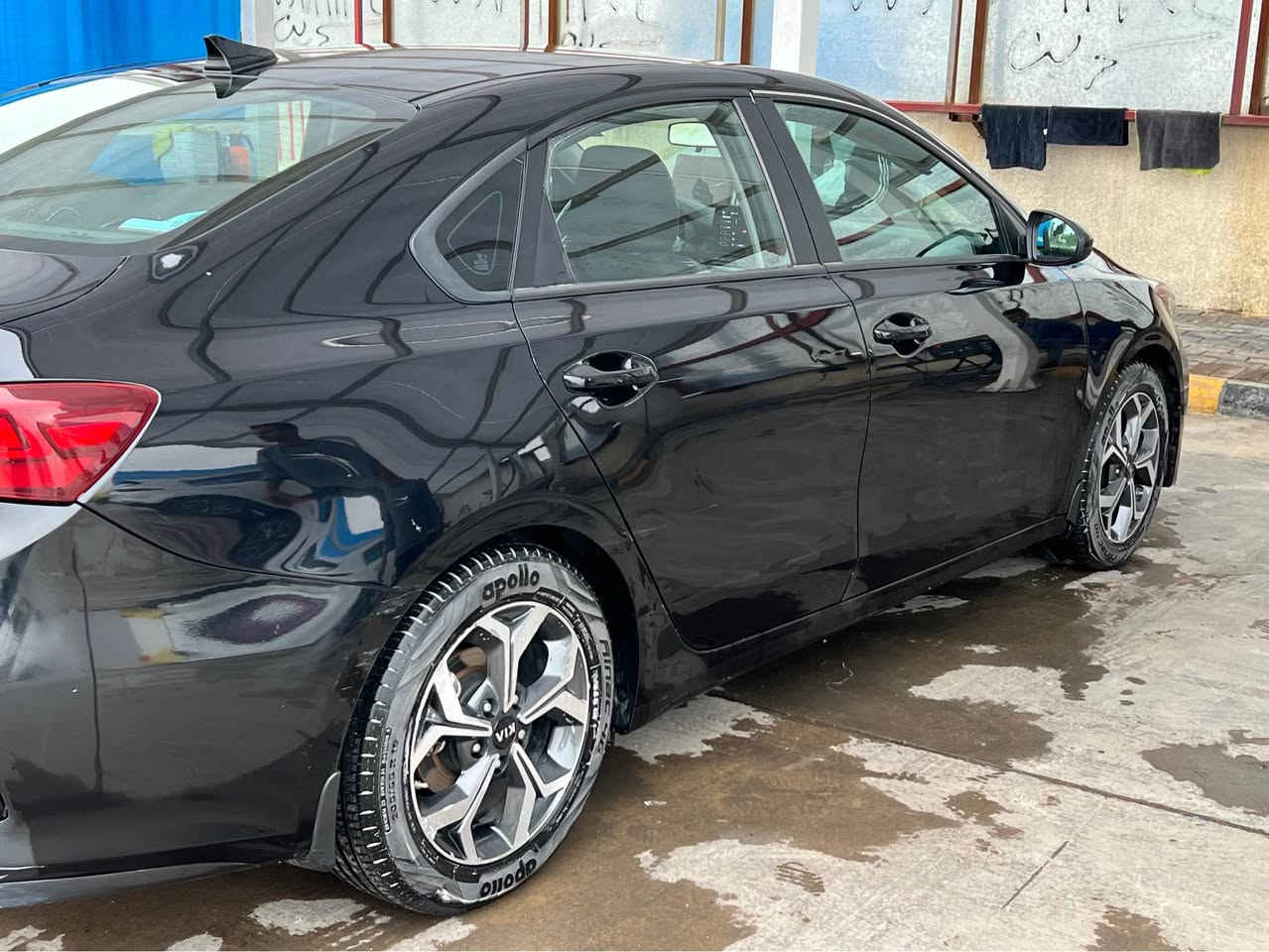 السلام عليكم 
كيا فورتي ٢٠٢١ 
كير AT 
نص فول 
ماشية ٩٠ ميل 

السعر ١٣٠ وبيها مجال 

مكاني بغداد 
*********** Colombo, Sri Lanka
