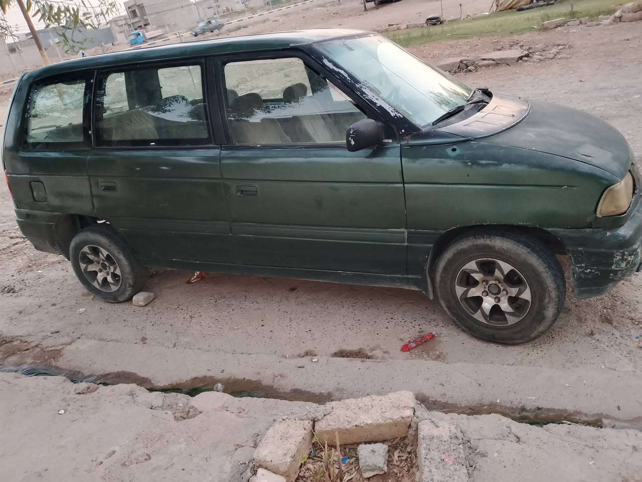 مراوس بيكم دبل قمارة 
مديل الثمانينات الي يحب يتفضل 
مازدا سبعة راكب 
محرك محور 929 كابريتا كير اوتوماتيك بطح 
رقم دولي نينوى وكالة تريد تحويل 
سعرها 25 
موصل الايمن


**إذا كنت صاحب هذا الإعلان وتريد حذفه لأي سبب، رجاءا أرسل رسالة إلى الدعم الفني**