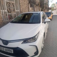 للبيع تيوتا كورلا هايبرد ٢٠٢٤ وارد  الخليجي ماشيه 18الف كيلو متر السيا...