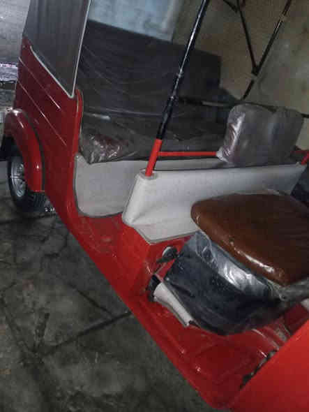 سلام عليكم تكتك البيع موديل
 18شهر 11قريبه عل 19رقم وسنويه كشره مكفوله شويه تكحيل  يم بك لايت  مكفوله من الخياس تكتك بلادي سعر خاص ***********
