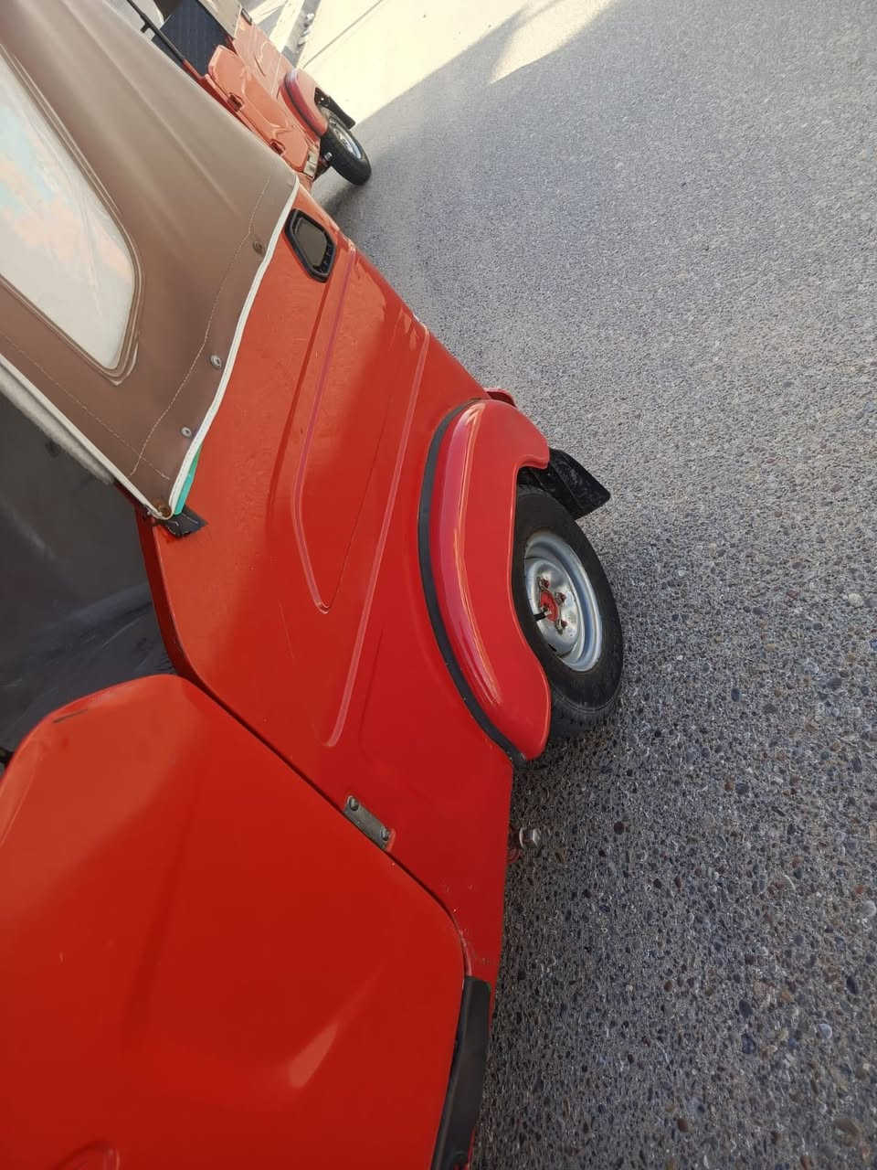 تكتك باجاج مديل 22  نضيفة تكتك مثل ماموجوده بالصوره مبدل بيه ولفات السعر 8 مليون وبيه مجال للشراي العنوان القبلة البصره رقم الهاتف ***********
