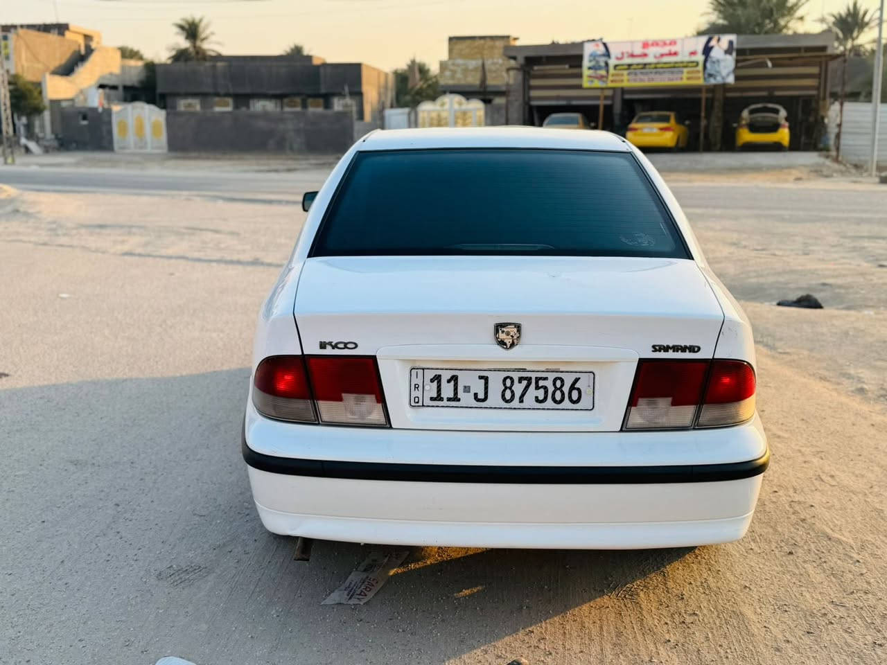 السلام عليكم
سمند للبيع موديل 11 
محرك حداديه جديد
سياره ماعايزه كلشي 
سياره كفاله ماعده جاملغ 
تحويل ثاني يوم ماشيه 180 
سعر 52 بيها مجال بسيط 
***********
🤍🪐
