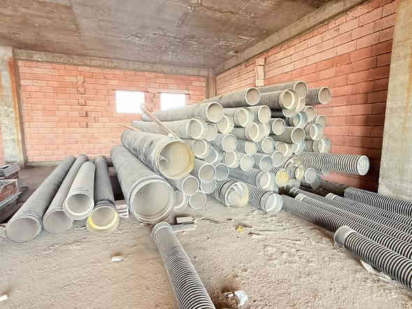 للبيع بواري صنع تركي جدد مامستخدم طول 6متر ***********
