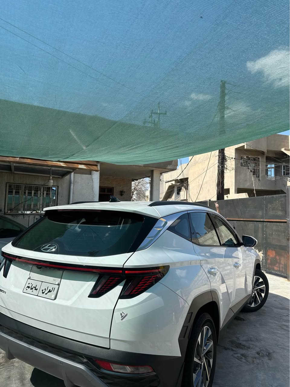 توكسان 2021 ماشية 53 الف
داخل مخمل بصمه تشغيل عن بعد 
بردات خلفية برده صندوق هندبريك بصمه 
كشن كهرباء وضعيات قيادة مكفولة كفالة ماعدا اصبع تعديل بالجامرلغ الخلفي طرف السائق ورصعه سحب
للاستفسار *********** كركوك, العراق
