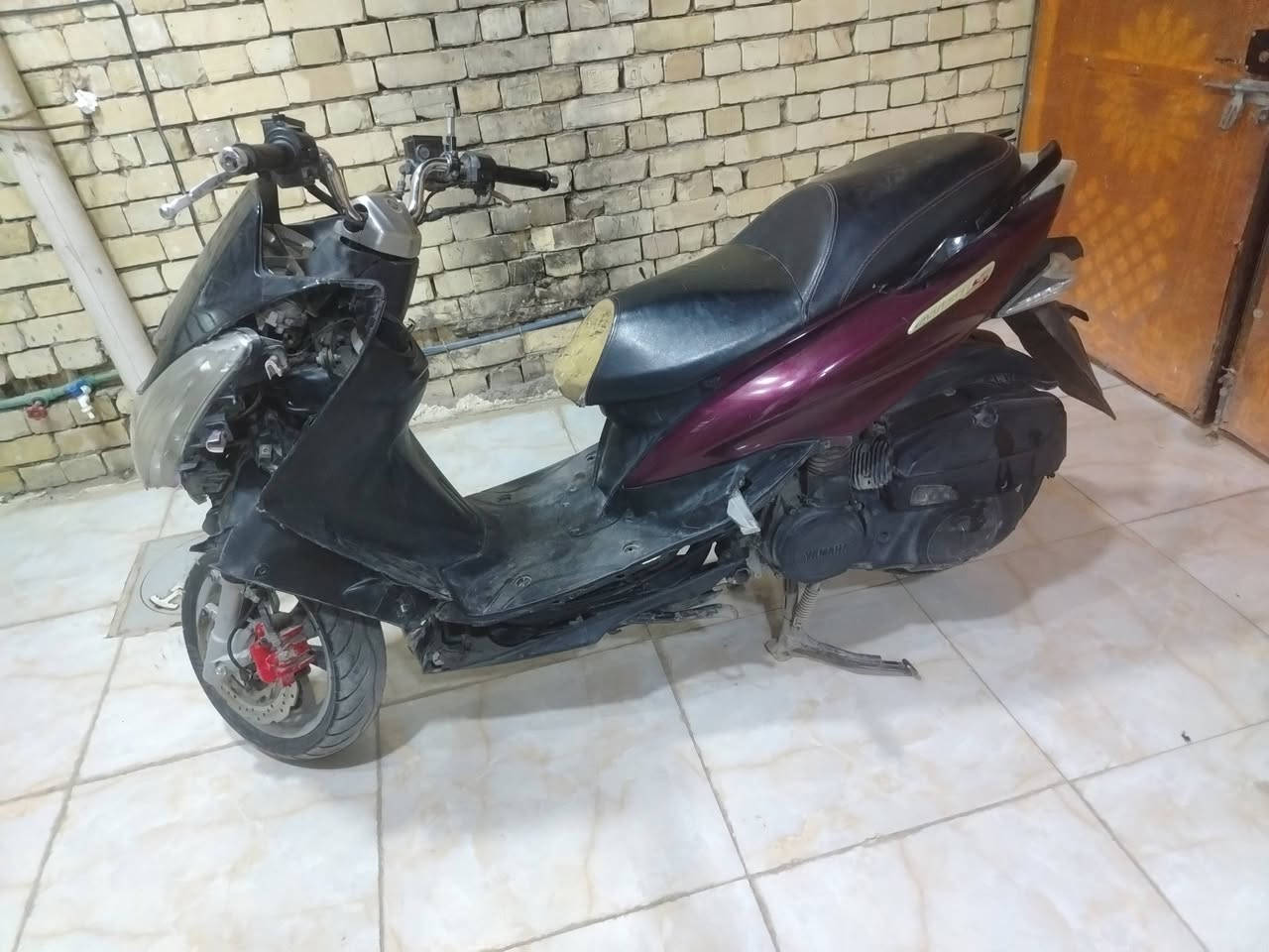 السلام عليكم بيع ماجستا اس بسعر 600 يحتاجلهة بس دسكات خلفية وتنضيف نوزل مكان بغداد حي اور ***********
